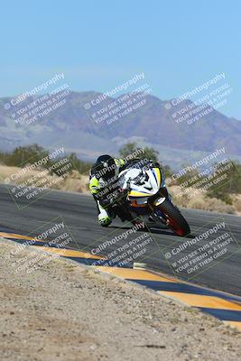 media/Feb-03-2024-SoCal Trackdays (Sat) [[767c60a41c]]/7-Turn 7 Inside (1120am)/